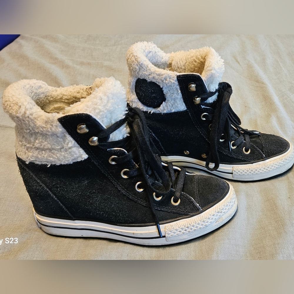 Converse Chuck Taylor All Star Platform Black Fur Wedge Sneakers Women’s 7